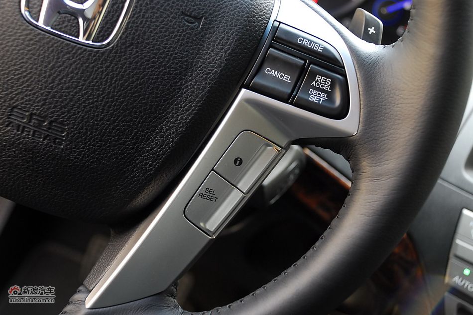 歌诗图内饰细节