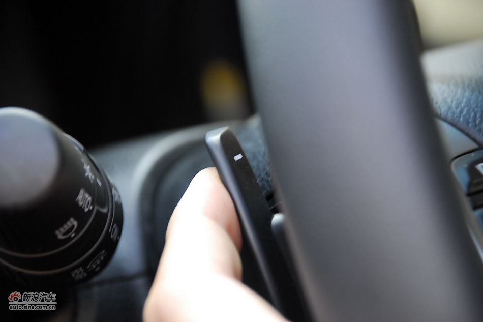 歌诗图内饰细节