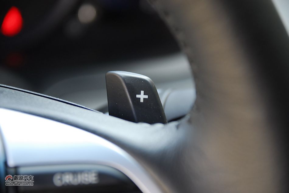 歌诗图内饰细节