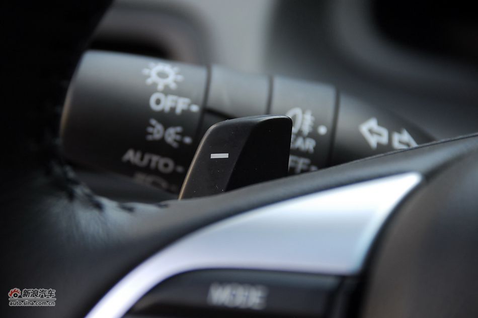 歌诗图内饰细节