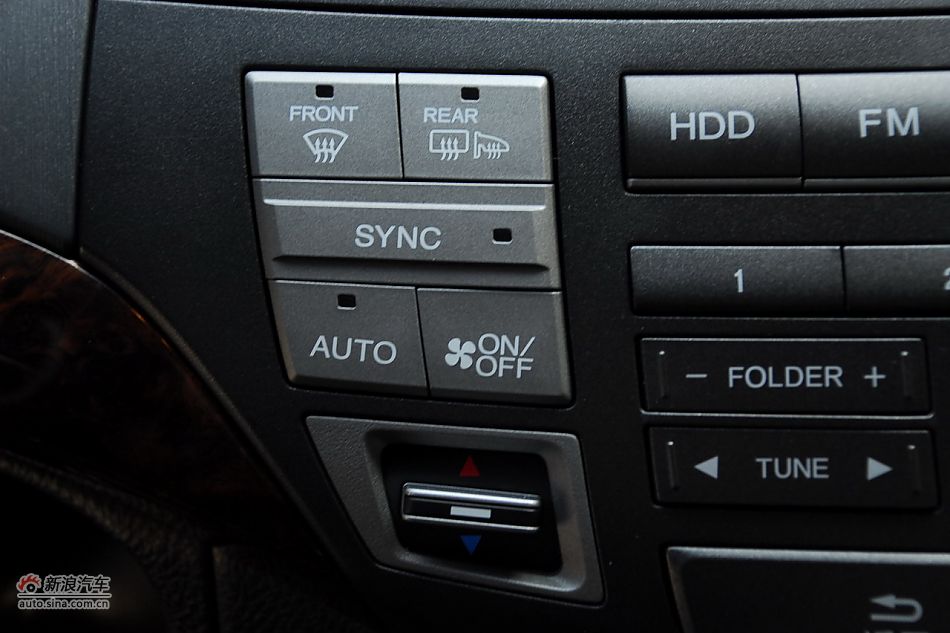 歌诗图内饰细节