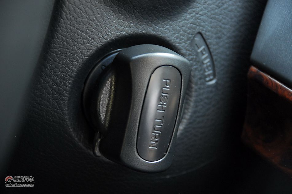 歌诗图内饰细节