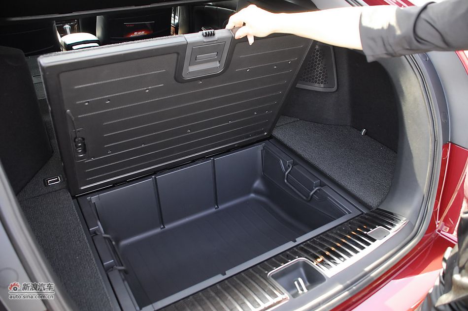 歌诗图内饰细节