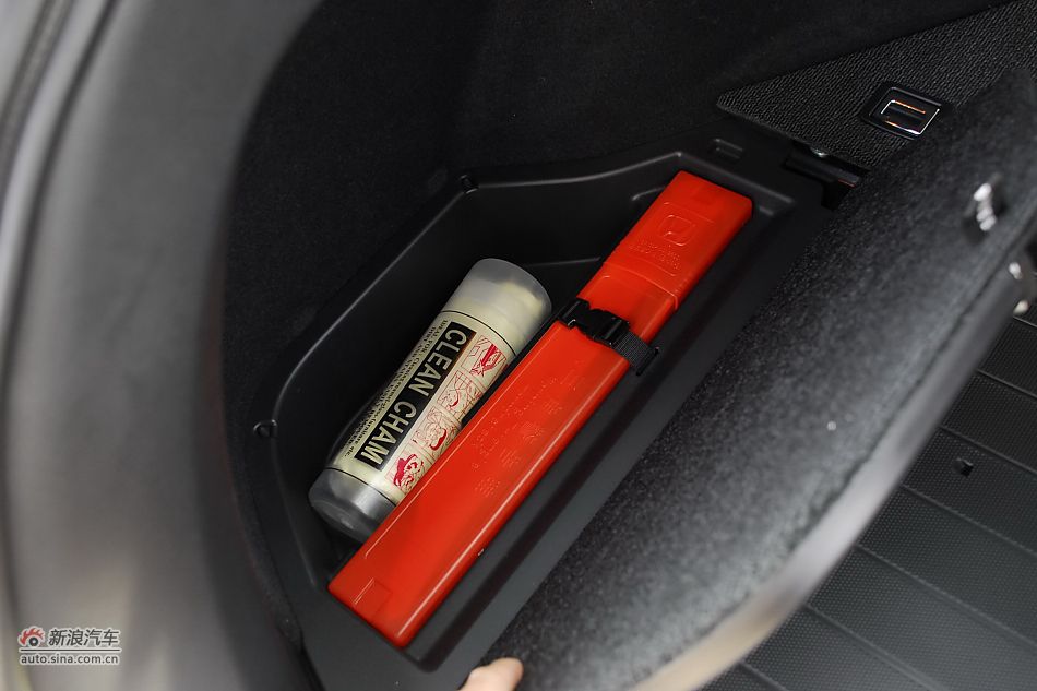 歌诗图内饰细节