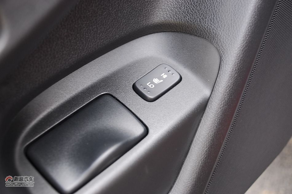 歌诗图内饰细节