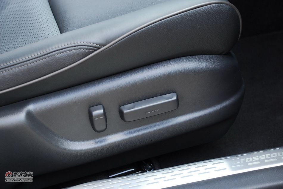 歌诗图内饰细节