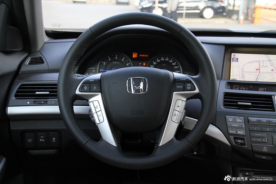 2012款歌诗图到店实拍