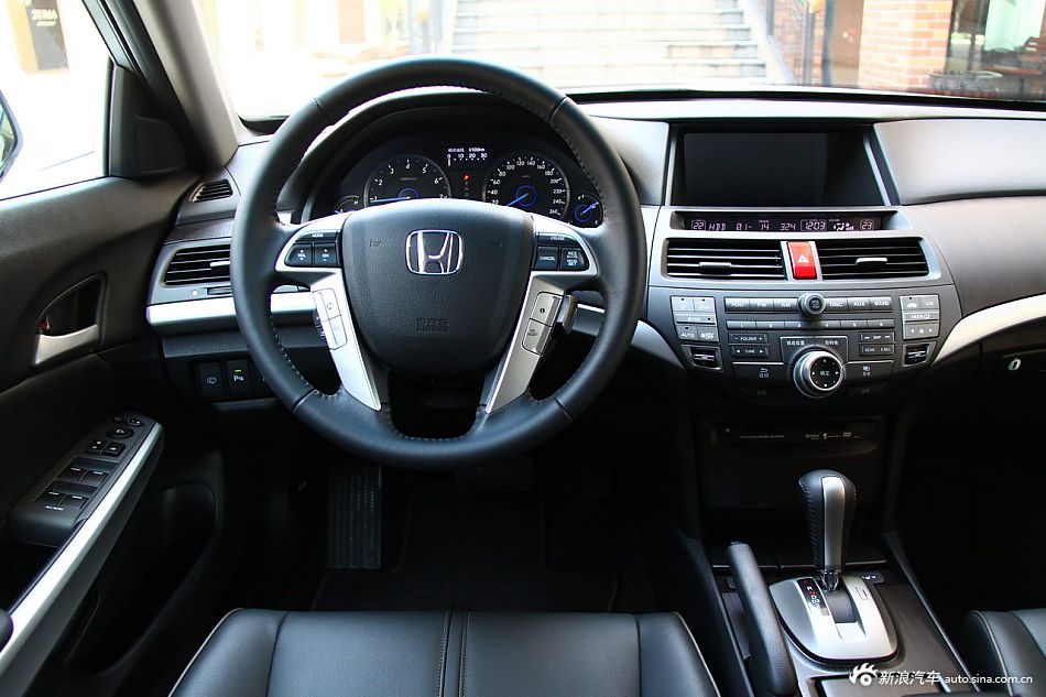 歌诗图2.4L尊享版