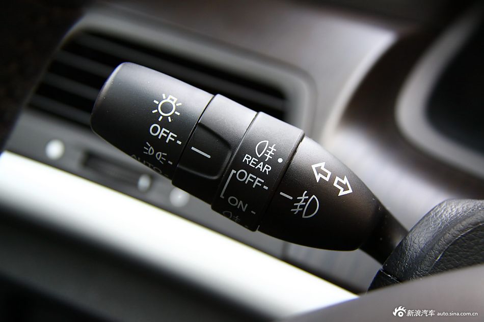 歌诗图2.4L尊享版