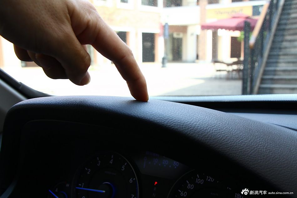 歌诗图2.4L尊享版