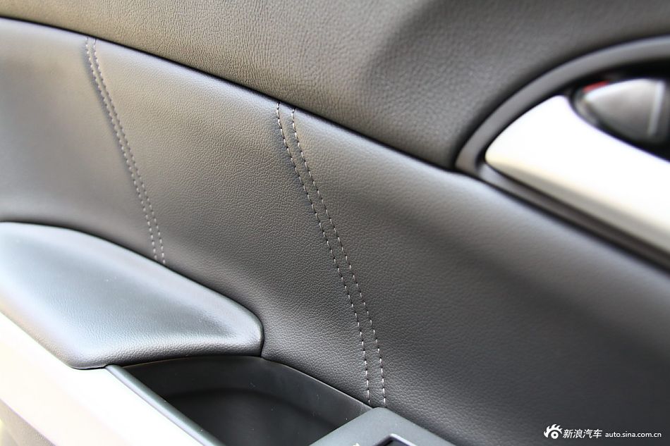 歌诗图2.4L尊享版