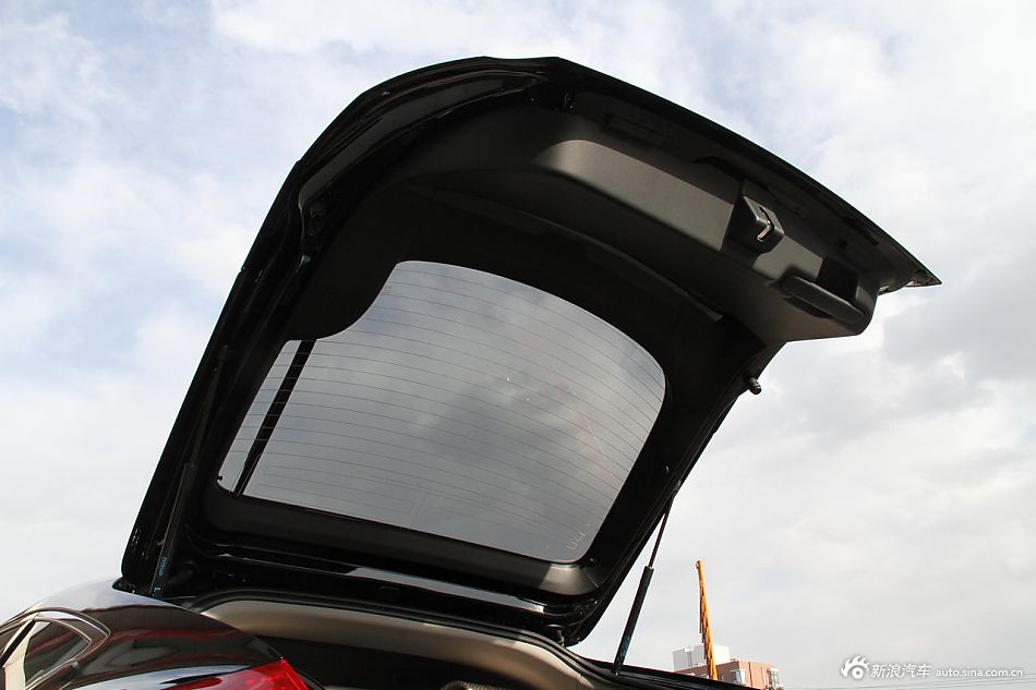 2012款歌诗图到店实拍