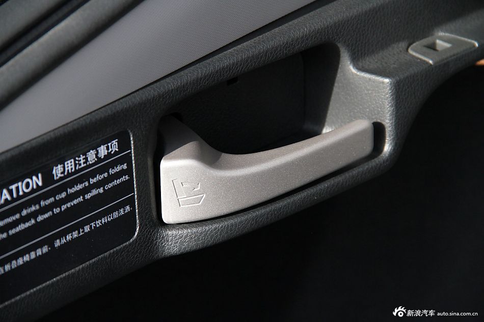 2012款歌诗图到店实拍