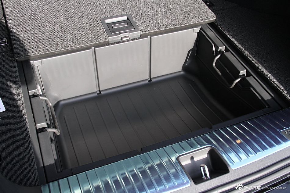 2012款歌诗图到店实拍