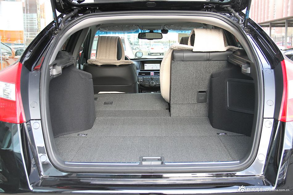 2012款歌诗图到店实拍