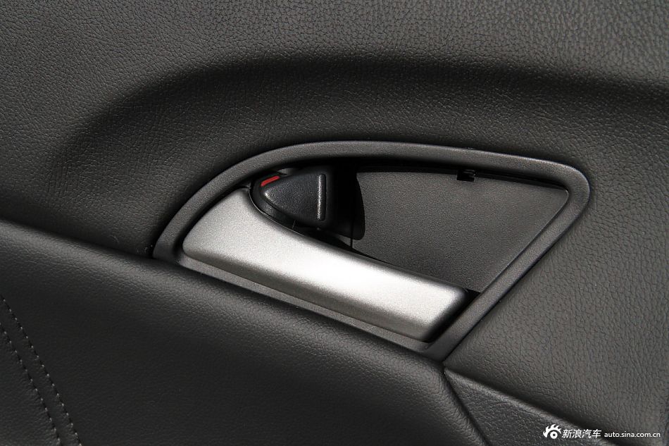 2012款歌诗图到店实拍