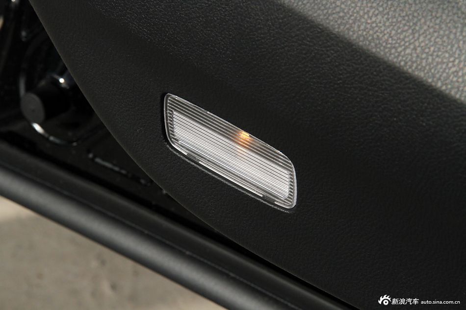 2012款歌诗图到店实拍