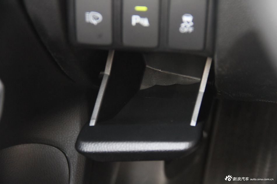 2012款歌诗图到店实拍