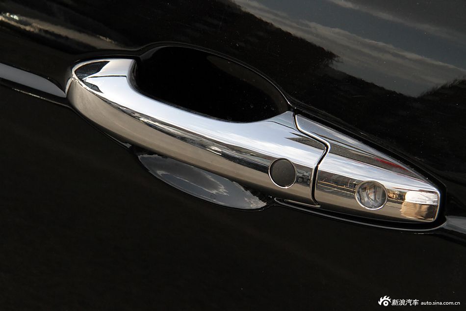 2012款歌诗图到店实拍