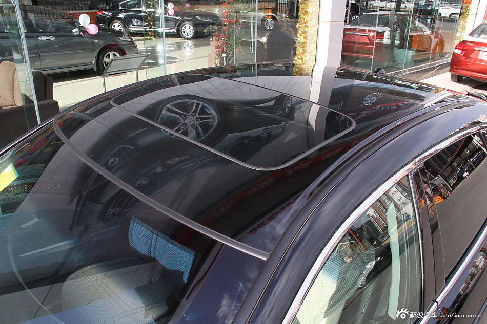 2012款歌诗图到店实拍