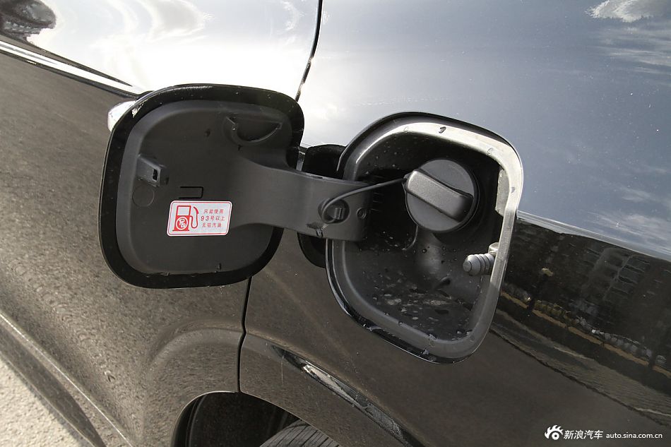 2012款歌诗图到店实拍