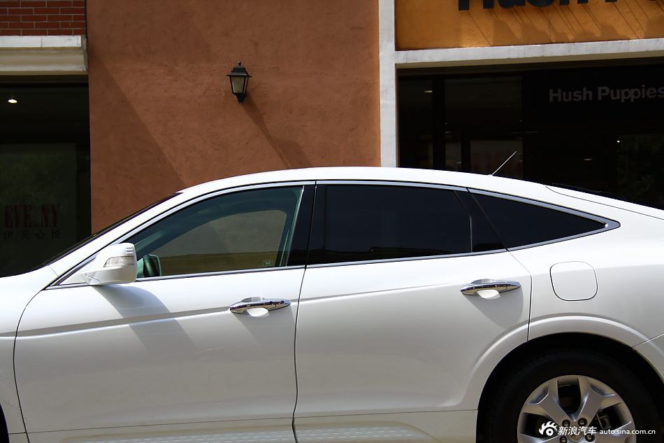 歌诗图2.4L尊享版