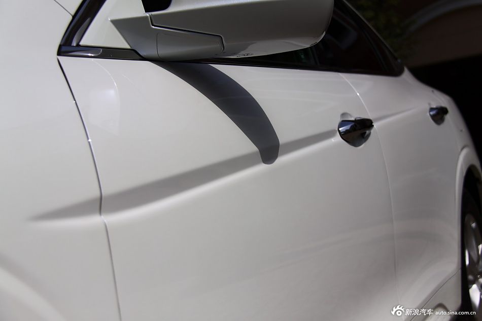 歌诗图2.4L尊享版