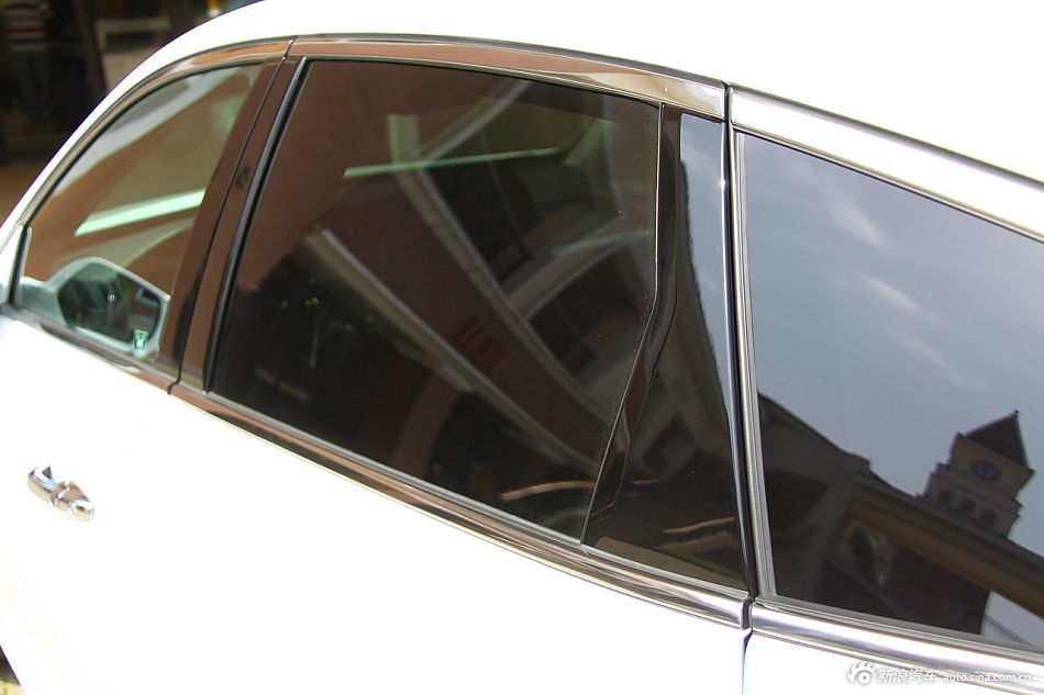 歌诗图2.4L尊享版