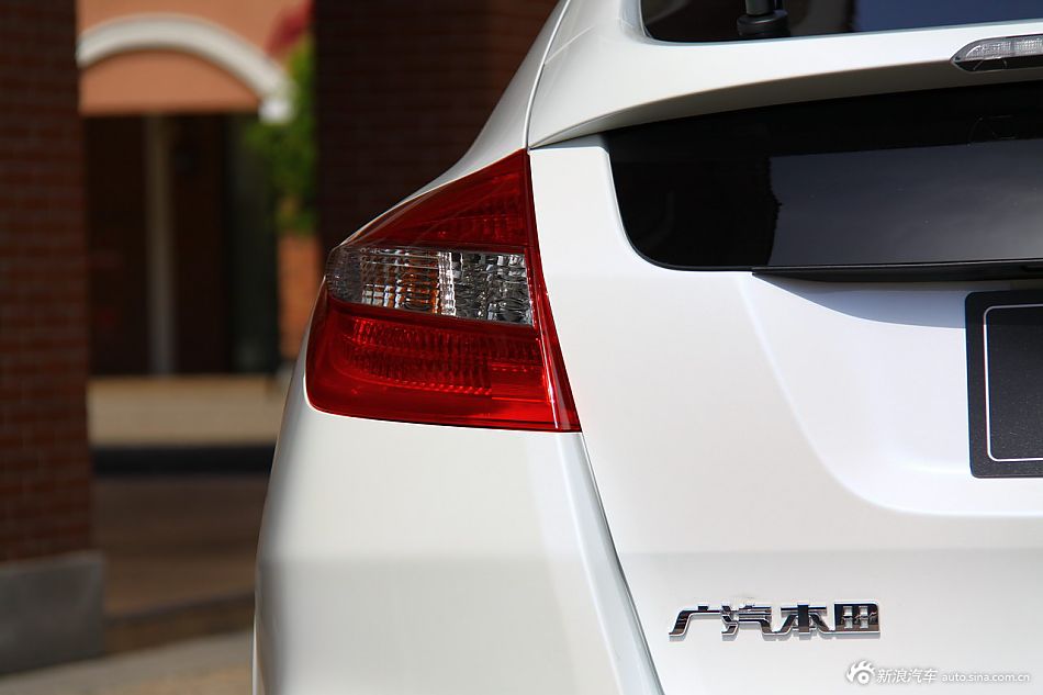 歌诗图2.4L尊享版