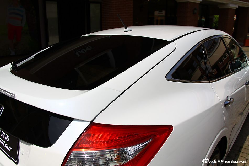 歌诗图2.4L尊享版