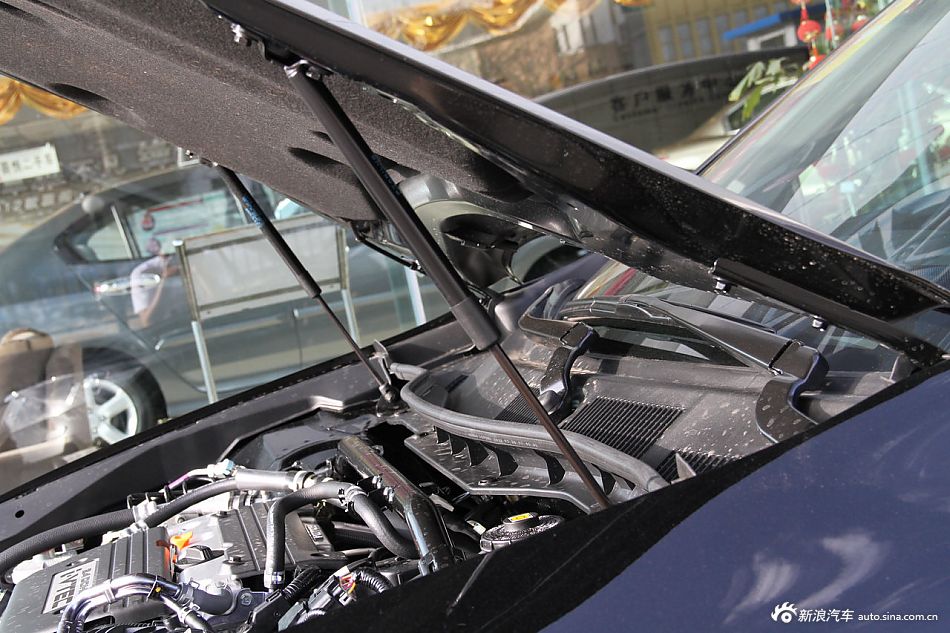 2012款歌诗图到店实拍