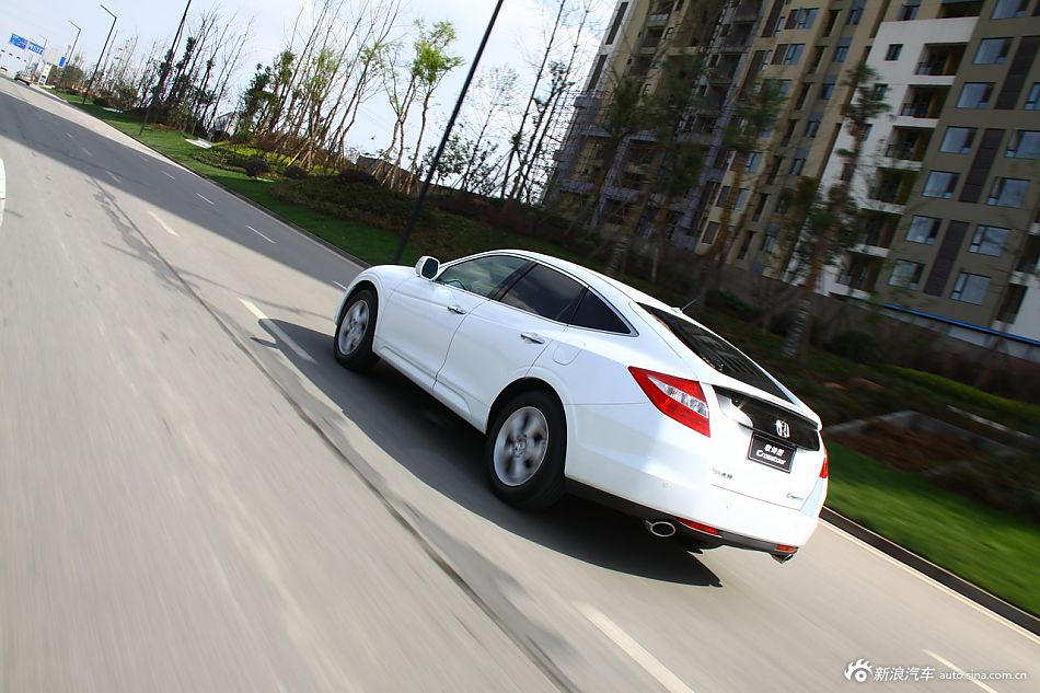 歌诗图2.4L尊享版