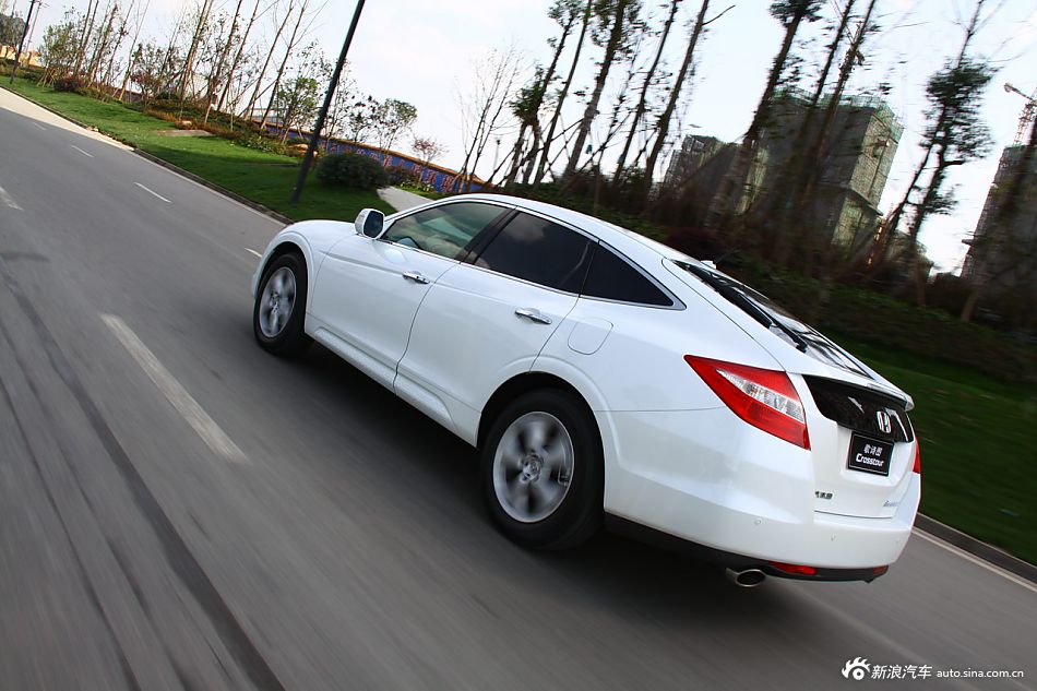 歌诗图2.4L尊享版