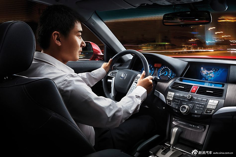 2012款歌诗图官方图