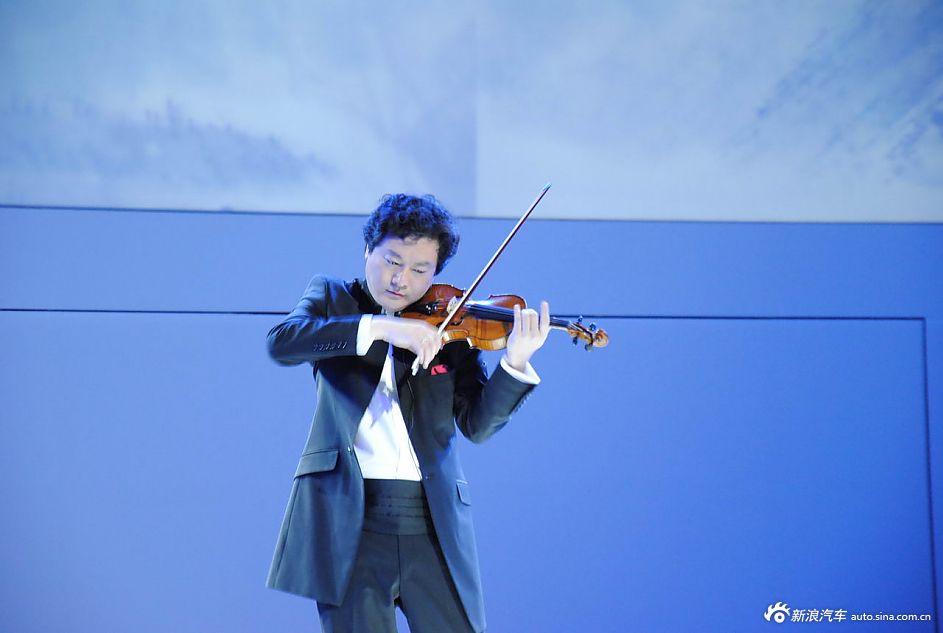 2012款歌诗图上市发布会