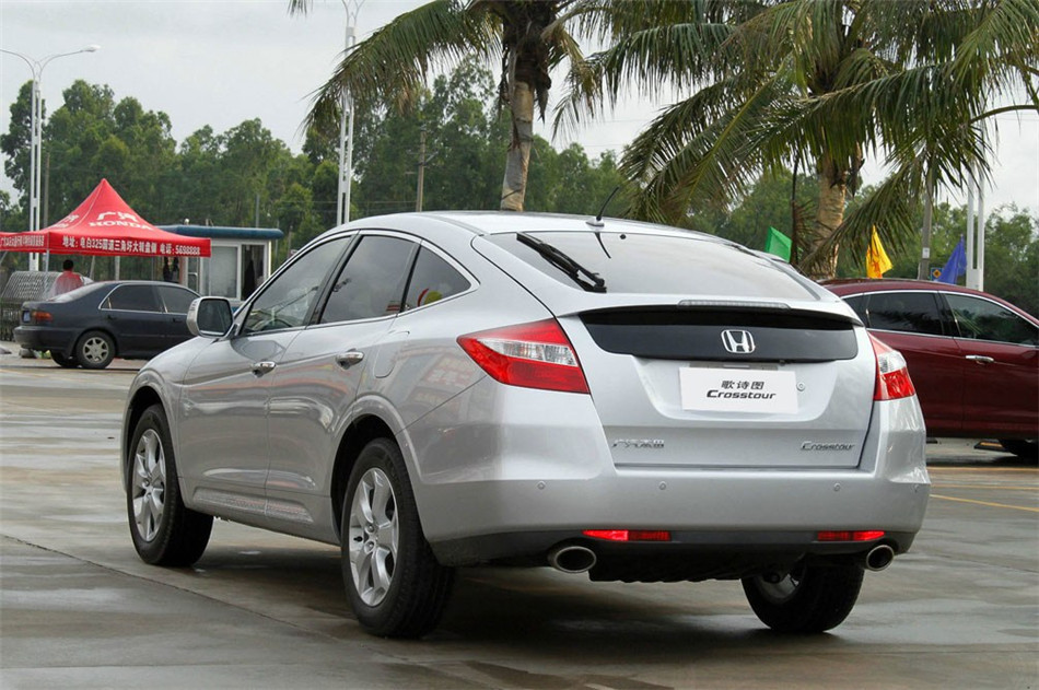 2012款歌诗图2.4L自动豪华版