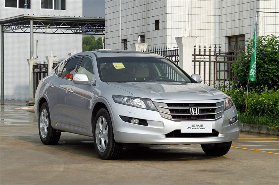 2012款歌诗图2.4L自动豪华版