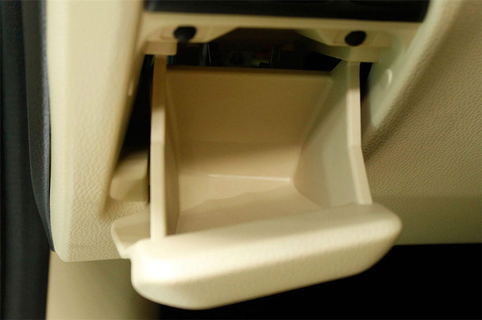 2012款歌诗图2.4L自动豪华版