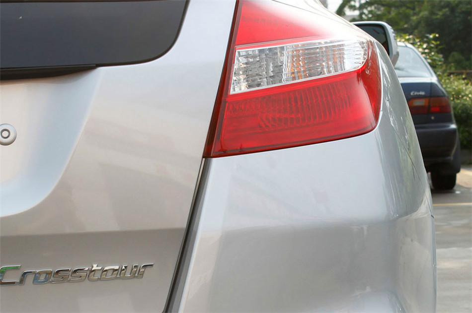 2012款歌诗图2.4L自动豪华版