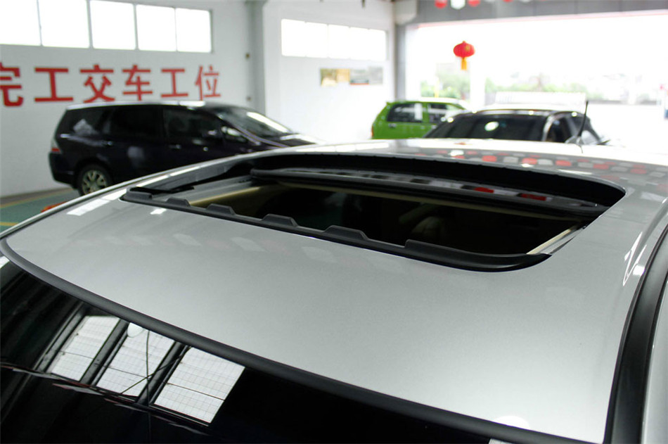 2012款歌诗图2.4L自动豪华版