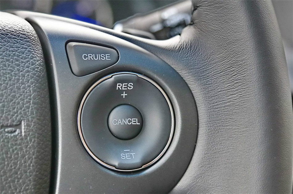 2014款 2.4L AT 豪华导航版 内饰