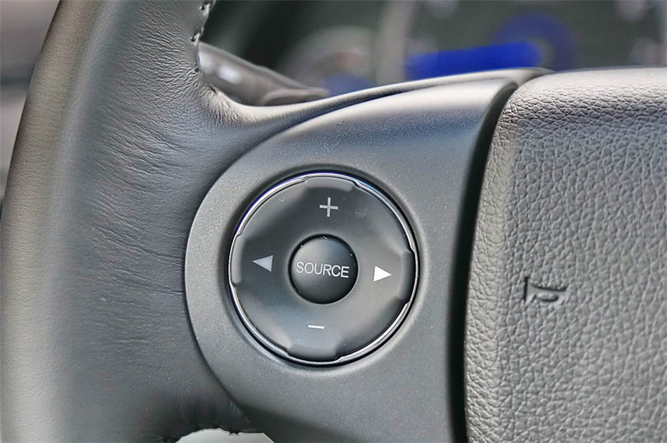 2014款 2.4L AT 豪华导航版 内饰