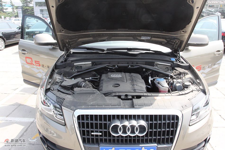 发动机、后备箱及悬挂