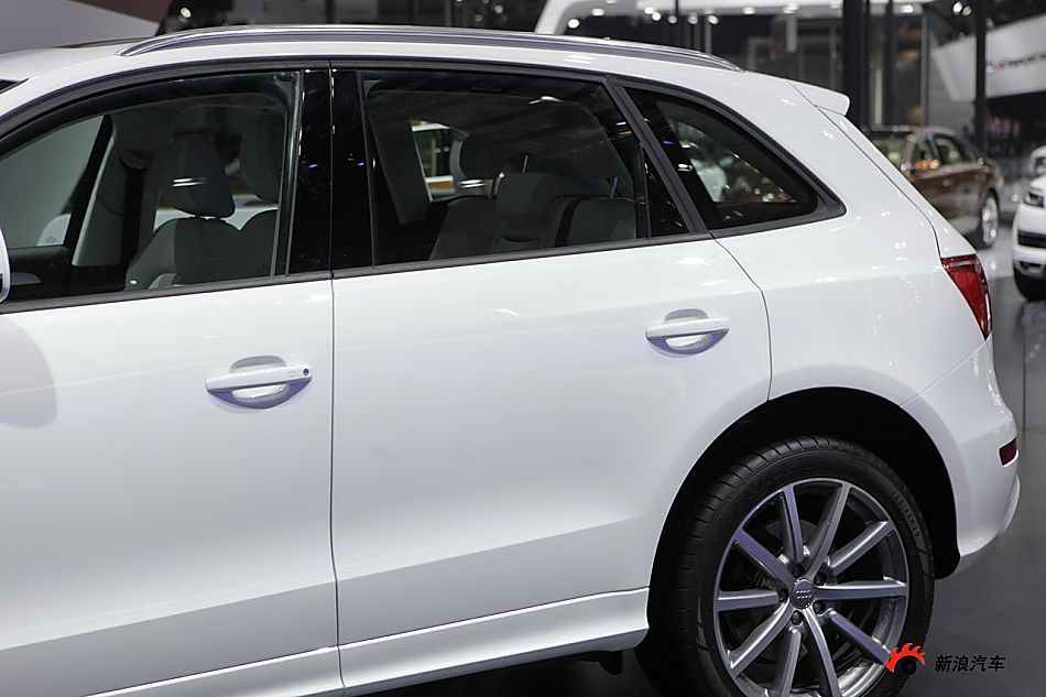 奥迪Q5 3.2 quattro