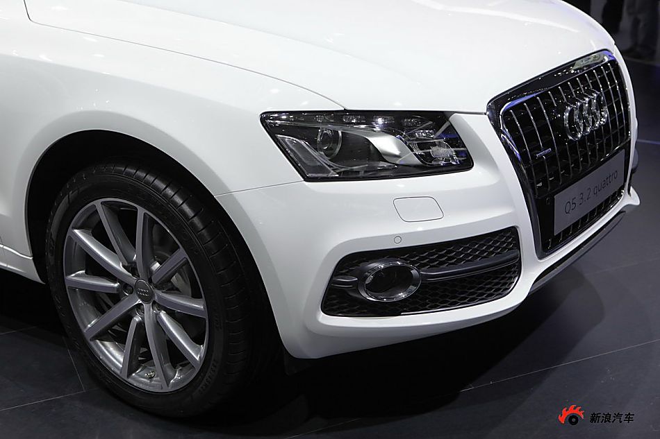 奥迪Q5 3.2 quattro