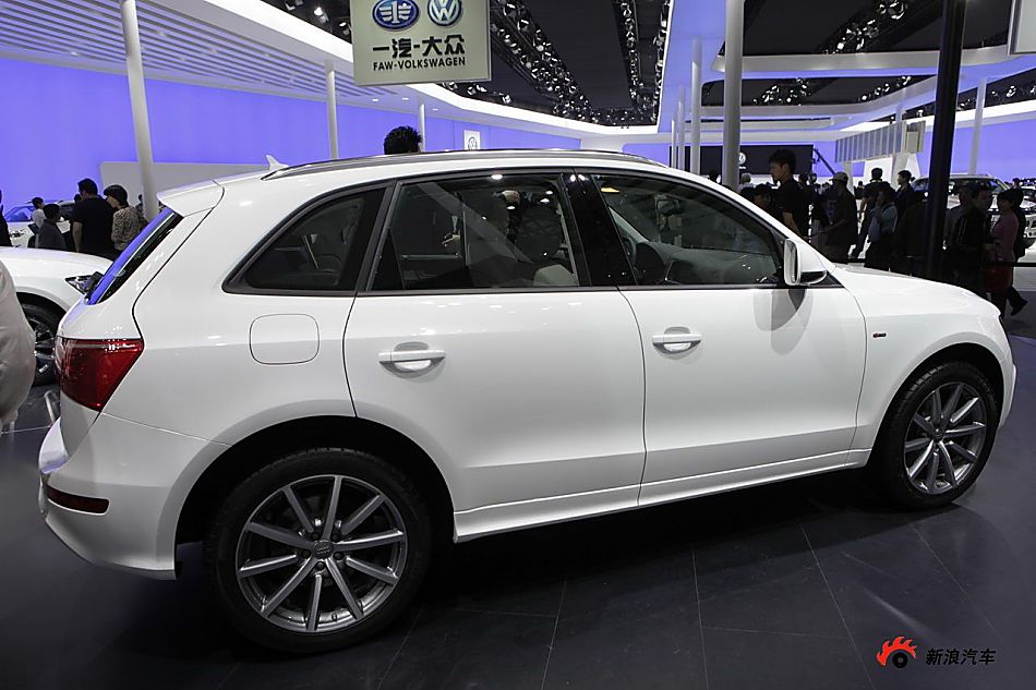 奥迪Q5 3.2 quattro