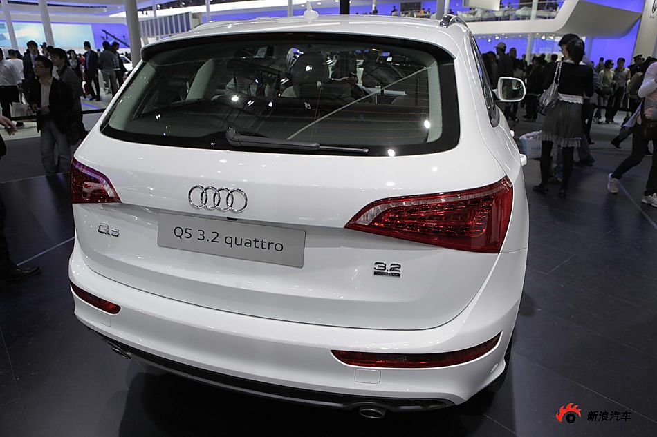 奥迪Q5 3.2 quattro