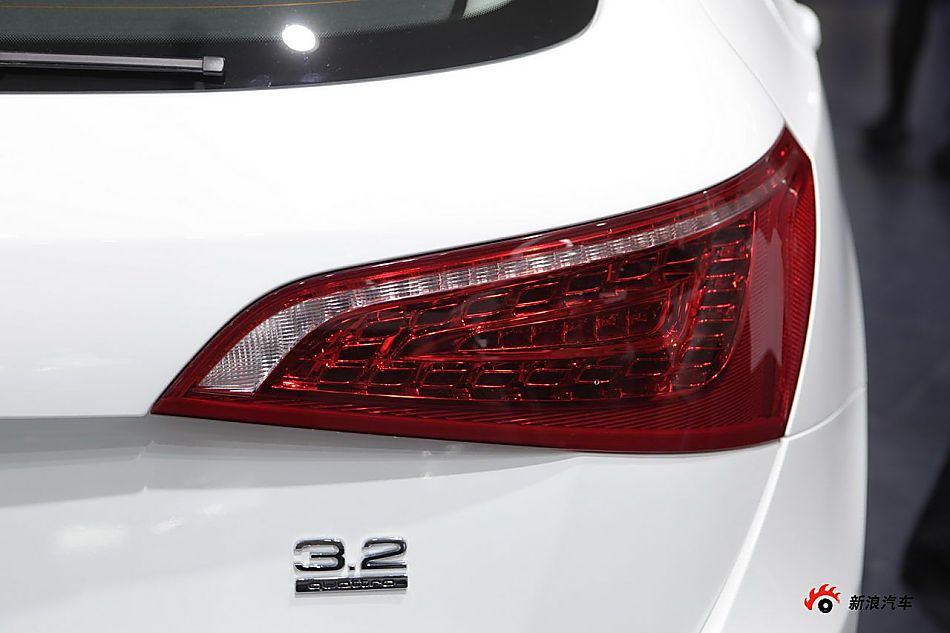 奥迪Q5 3.2 quattro