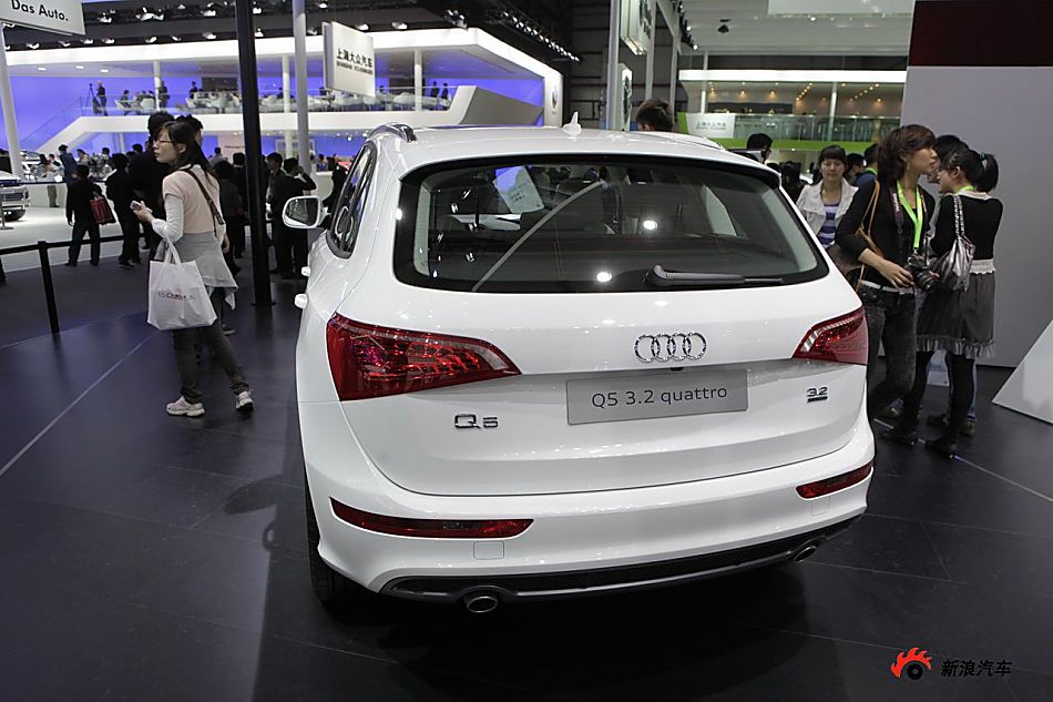 奥迪Q5 3.2 quattro