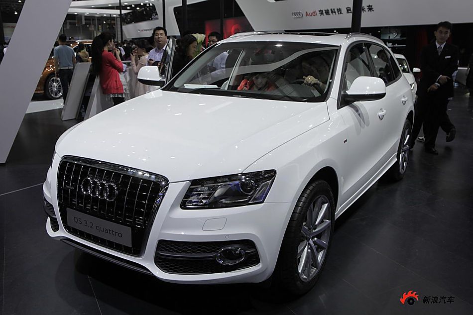 奥迪Q5 3.2 quattro